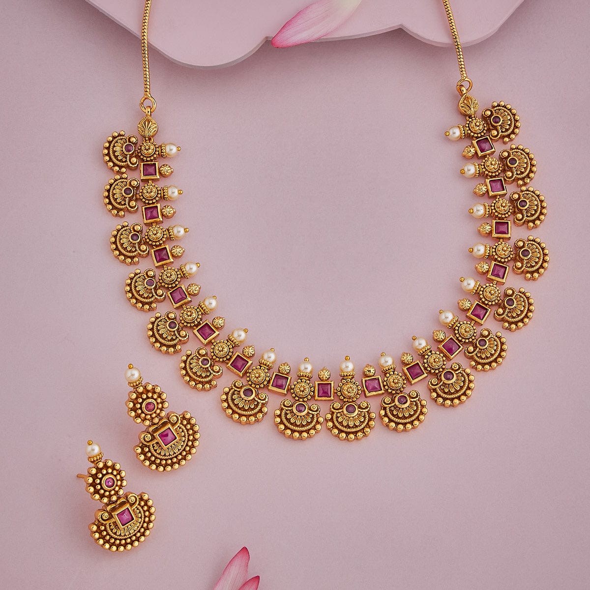 Antique Necklace Antique Necklace 186941