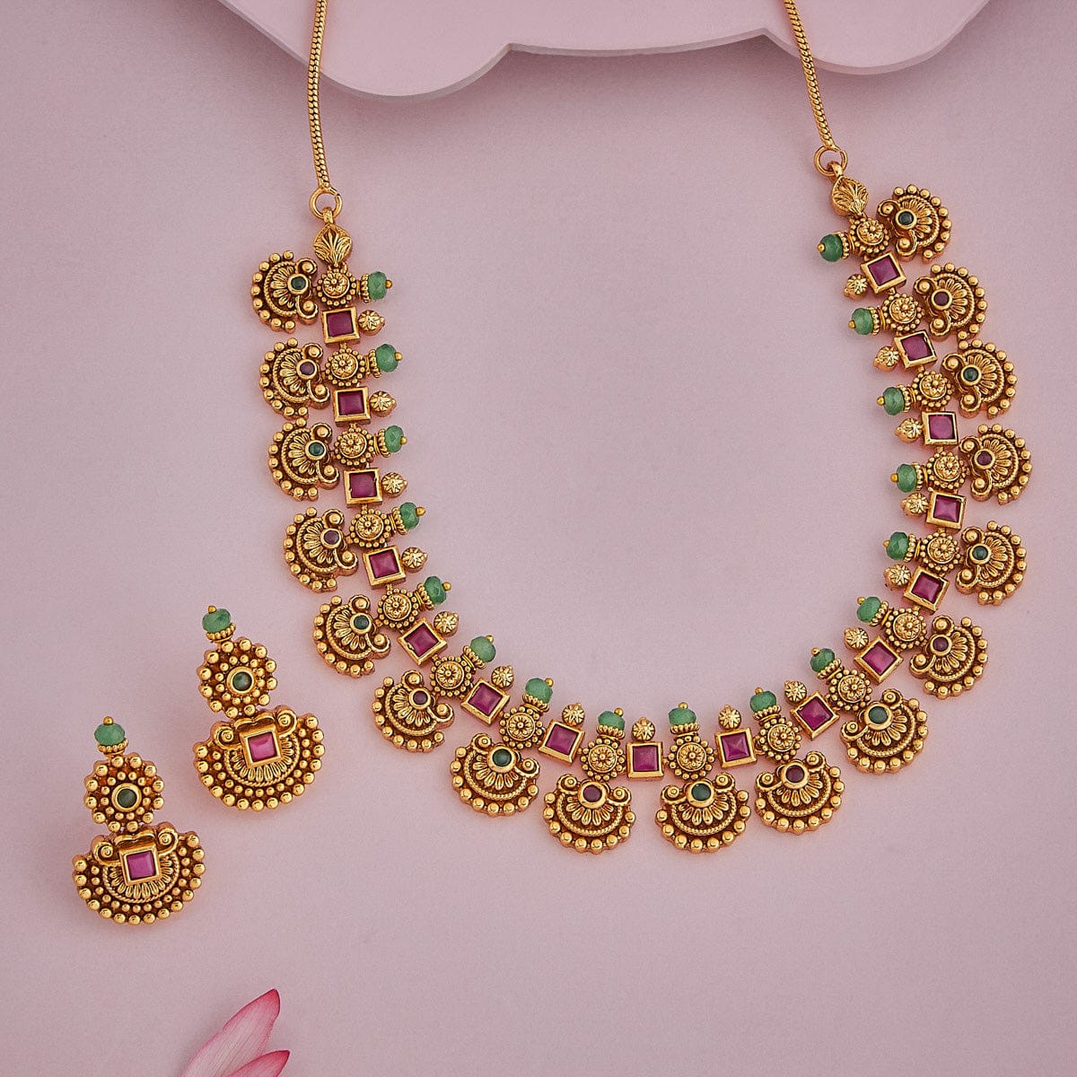 Antique Necklace Antique Necklace 186941