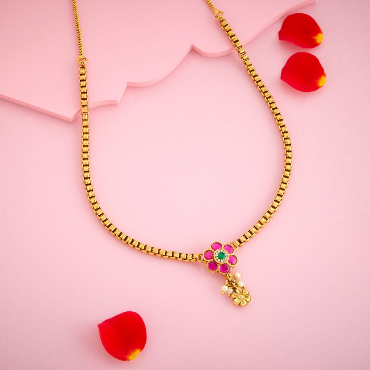 Antique Necklace Antique Necklace 189028