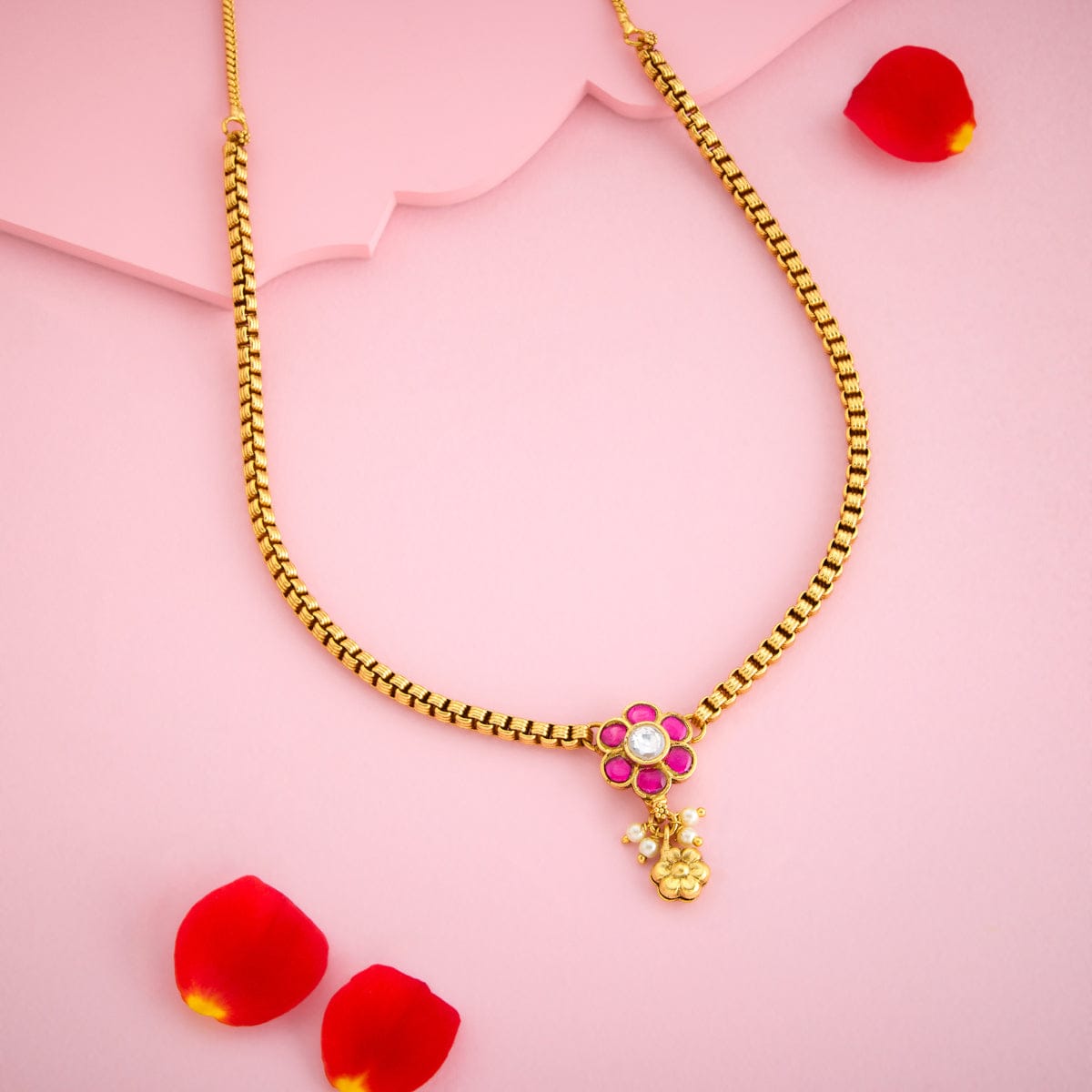 Antique Necklace Antique Necklace 189028