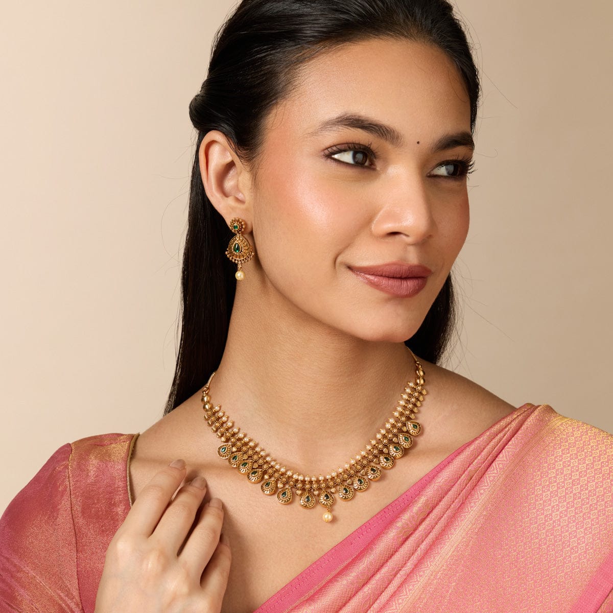 Antique Necklace Antique Necklace 190301