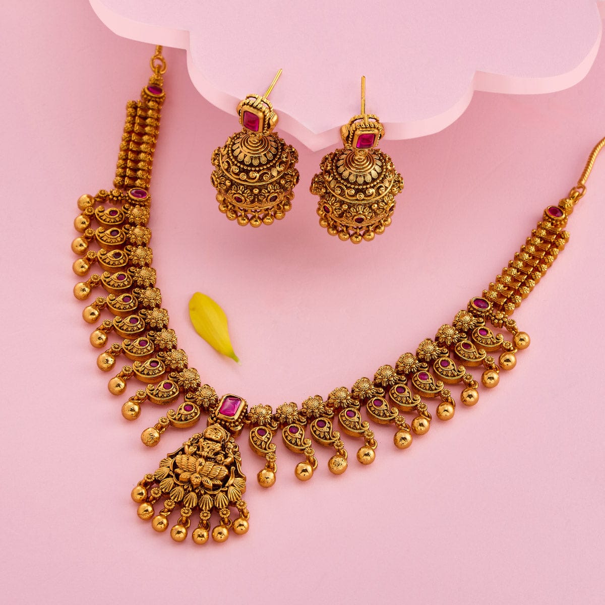 Antique Necklace Antique Necklace 190666