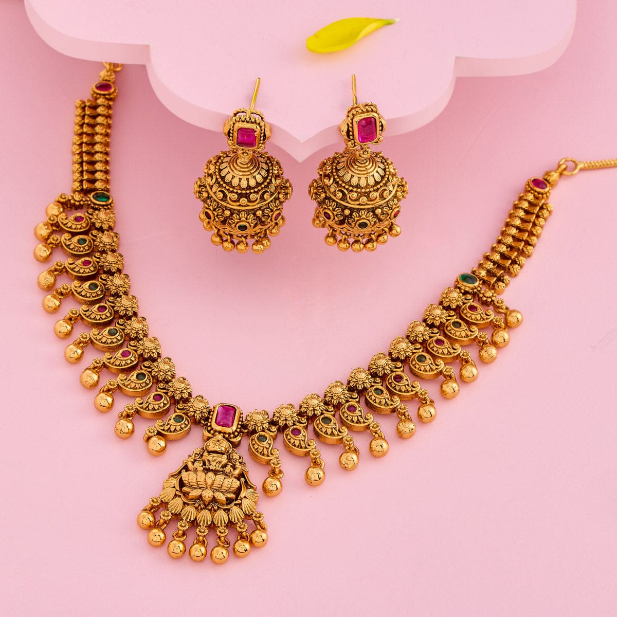 Antique Necklace Antique Necklace 190666