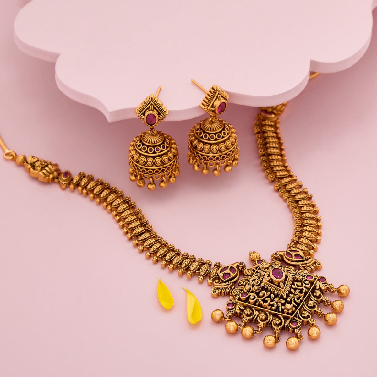 Antique Necklace Antique Necklace 190671