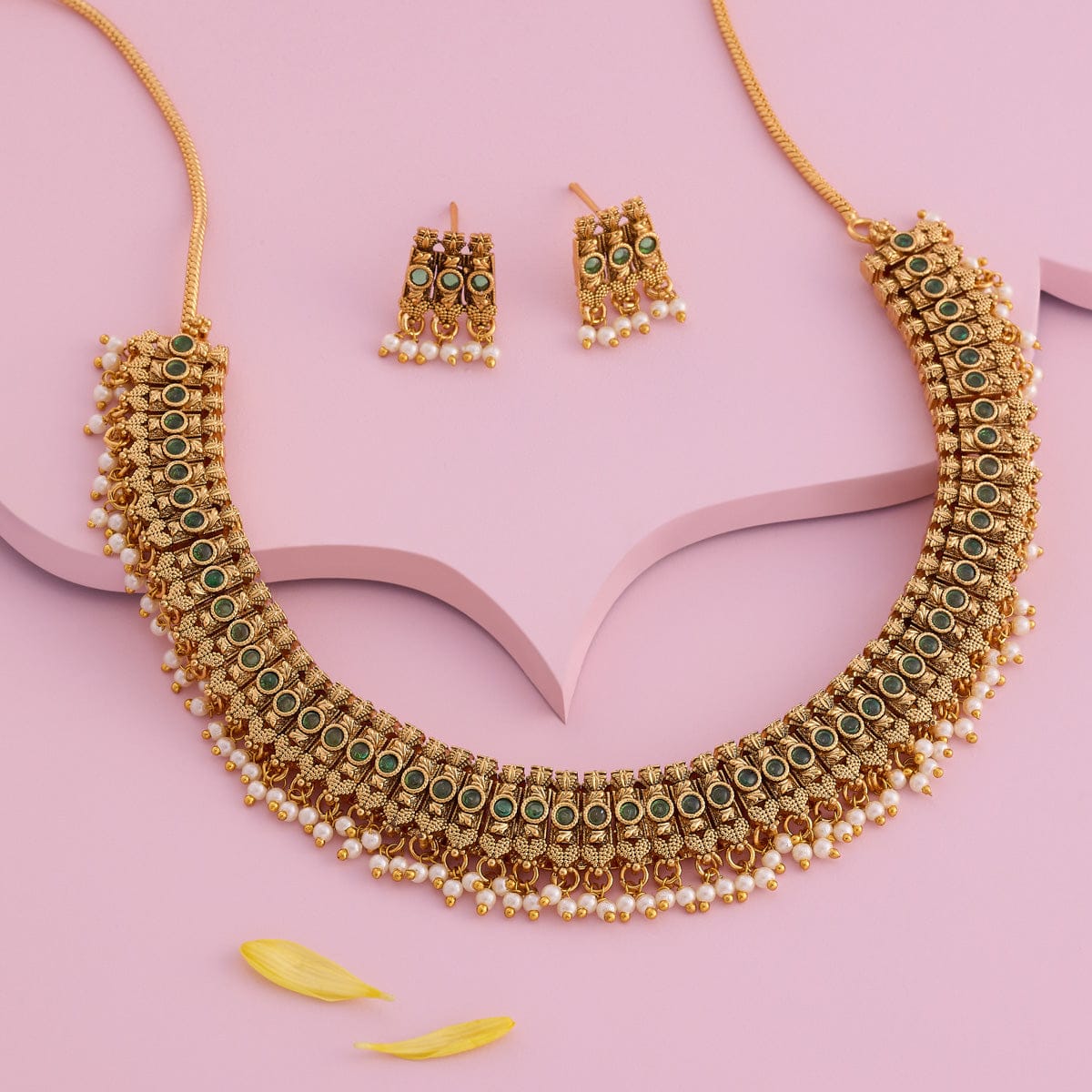 Antique Necklace Antique Necklace 190676