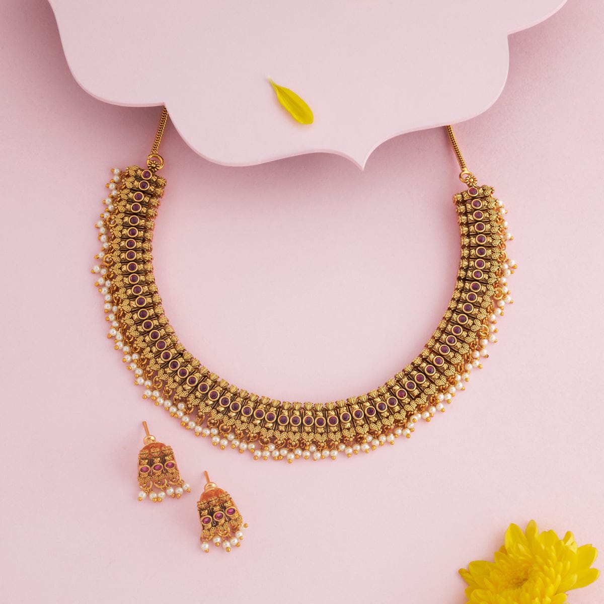 Antique Necklace Antique Necklace 190676