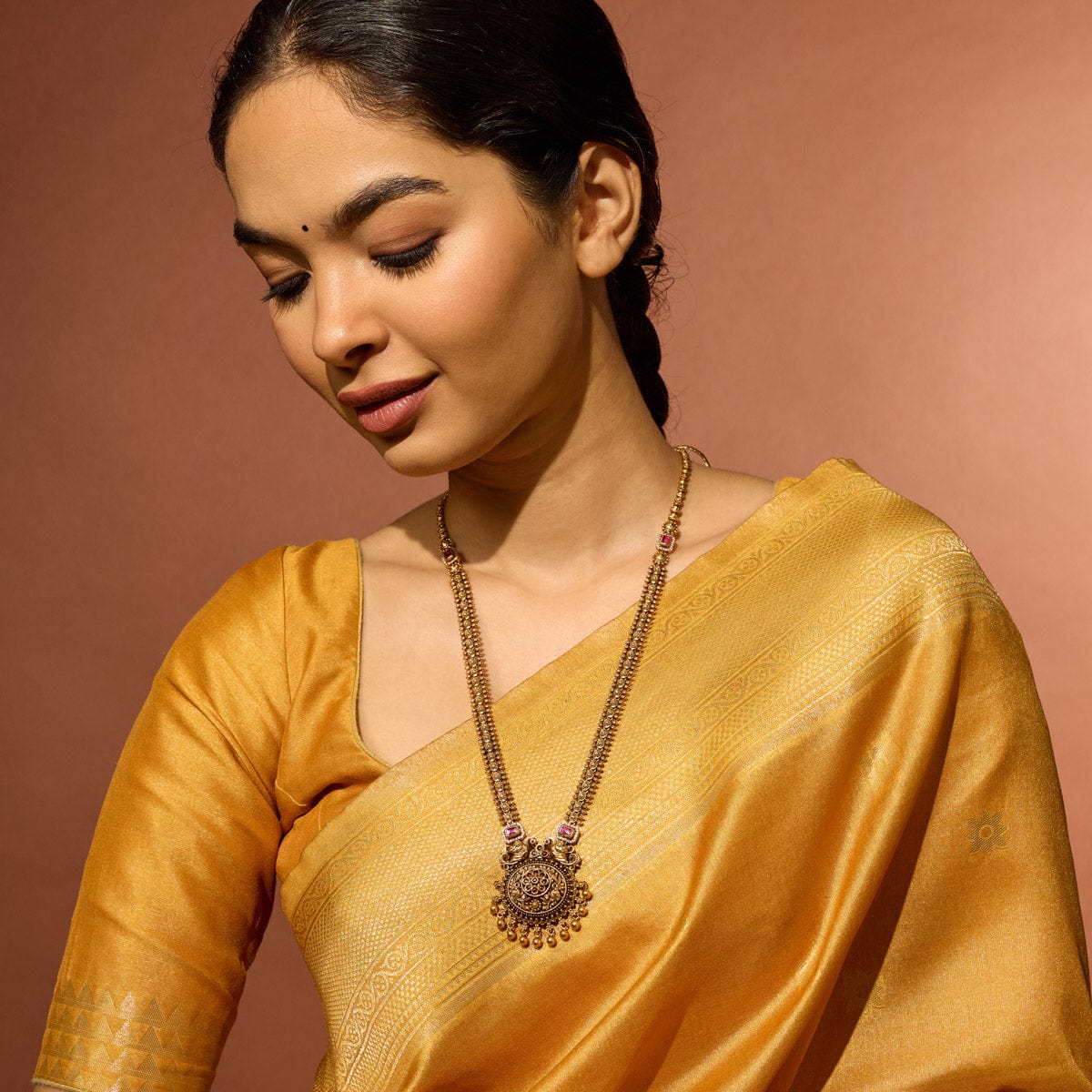 Antique Necklace Antique Necklace 190701