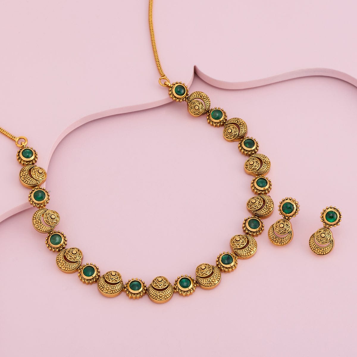 Antique Necklace Antique Necklace 191126