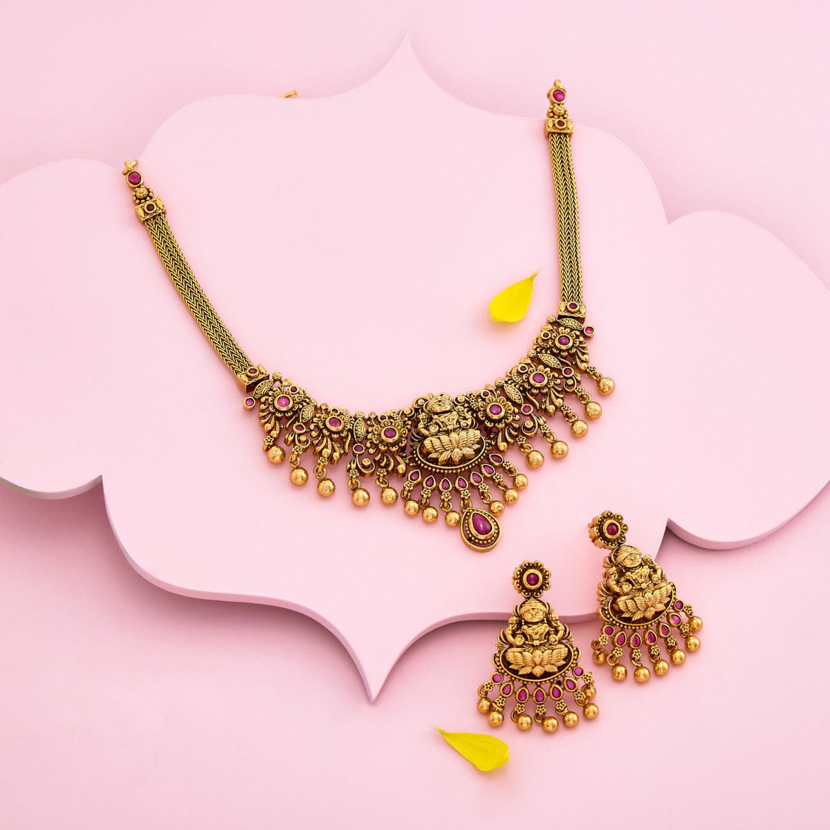 Antique Necklace Antique Necklace 191138