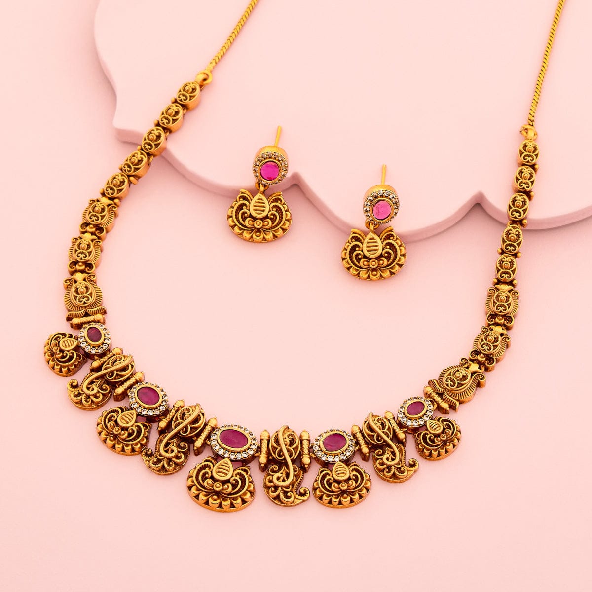 Antique Necklace Antique Necklace 193518