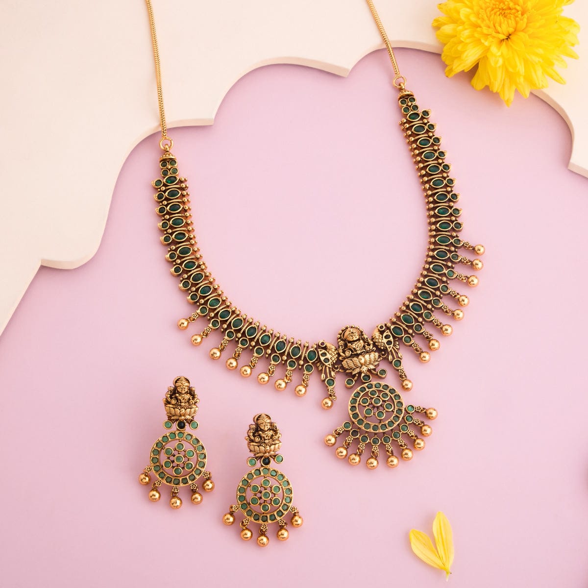 Antique Necklace Antique Necklace 193572