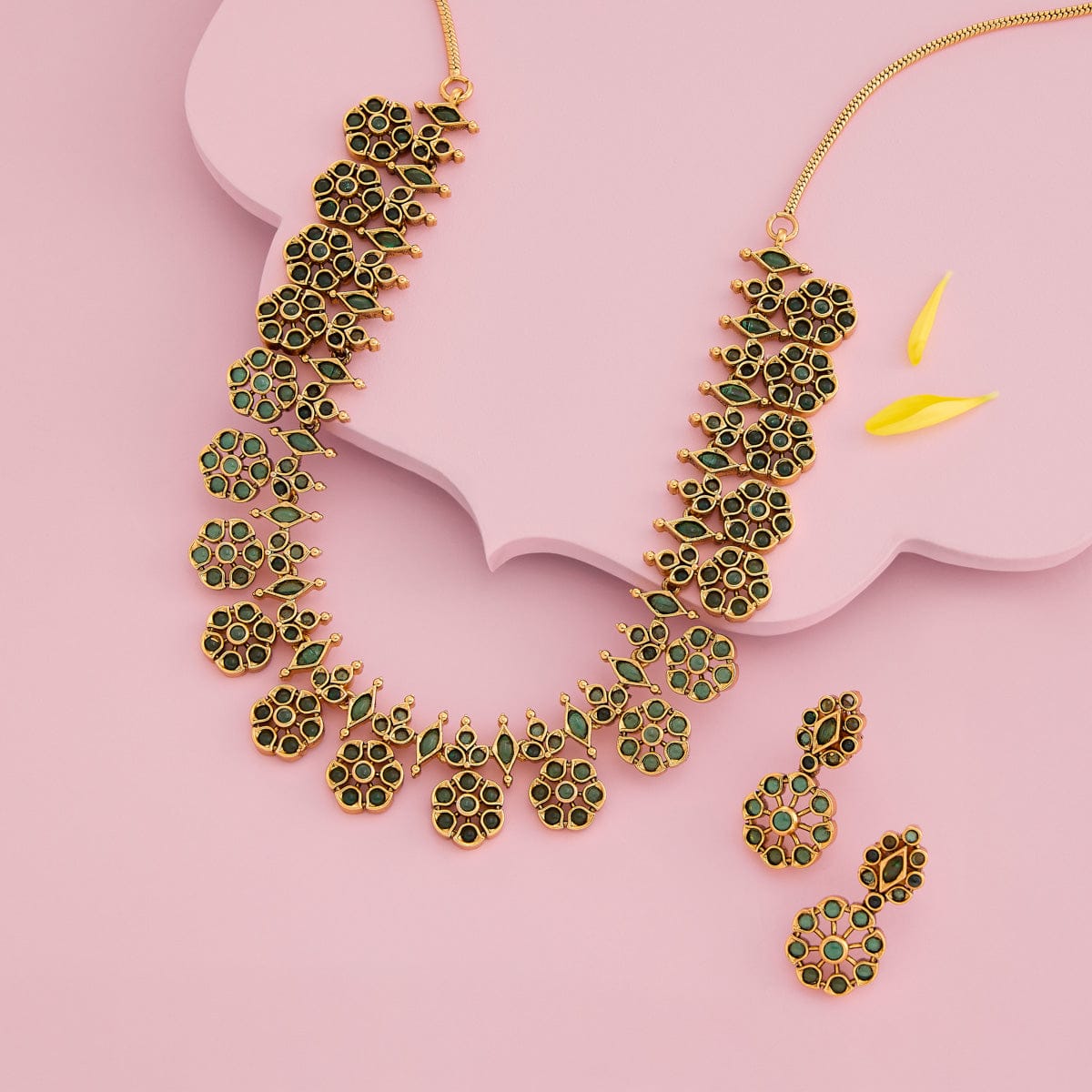 Antique Necklace Antique Necklace 193575