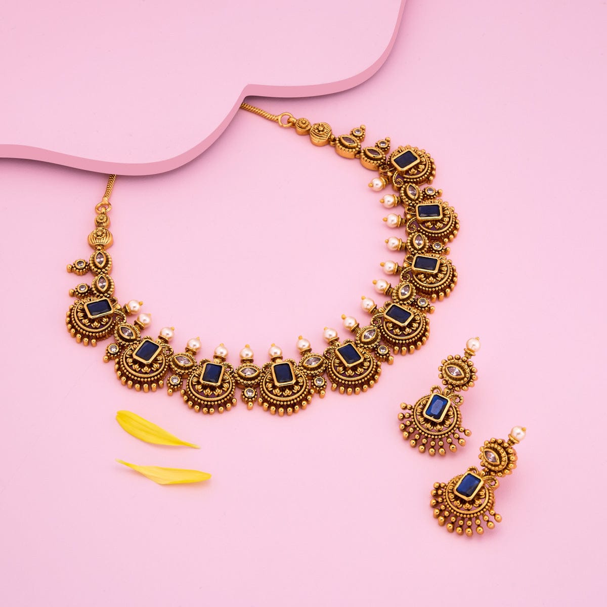 Antique Necklace Antique Necklace 193579