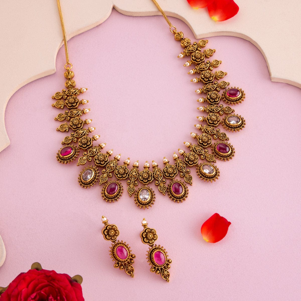 Antique Necklace Antique Necklace 193580