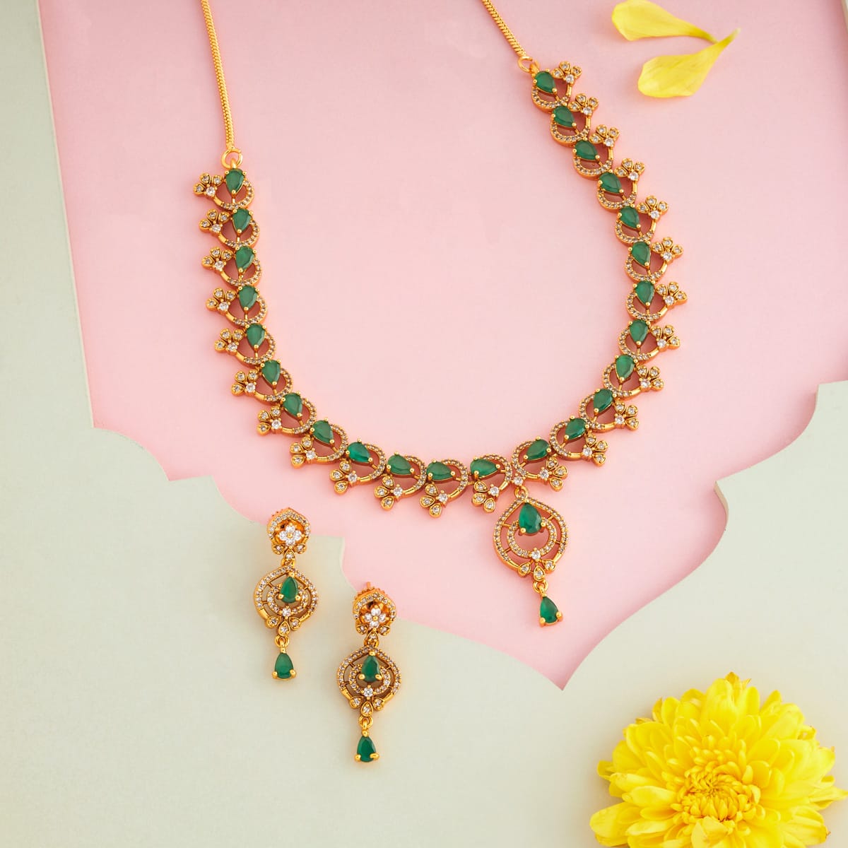 Antique Necklace Antique Necklace 195050