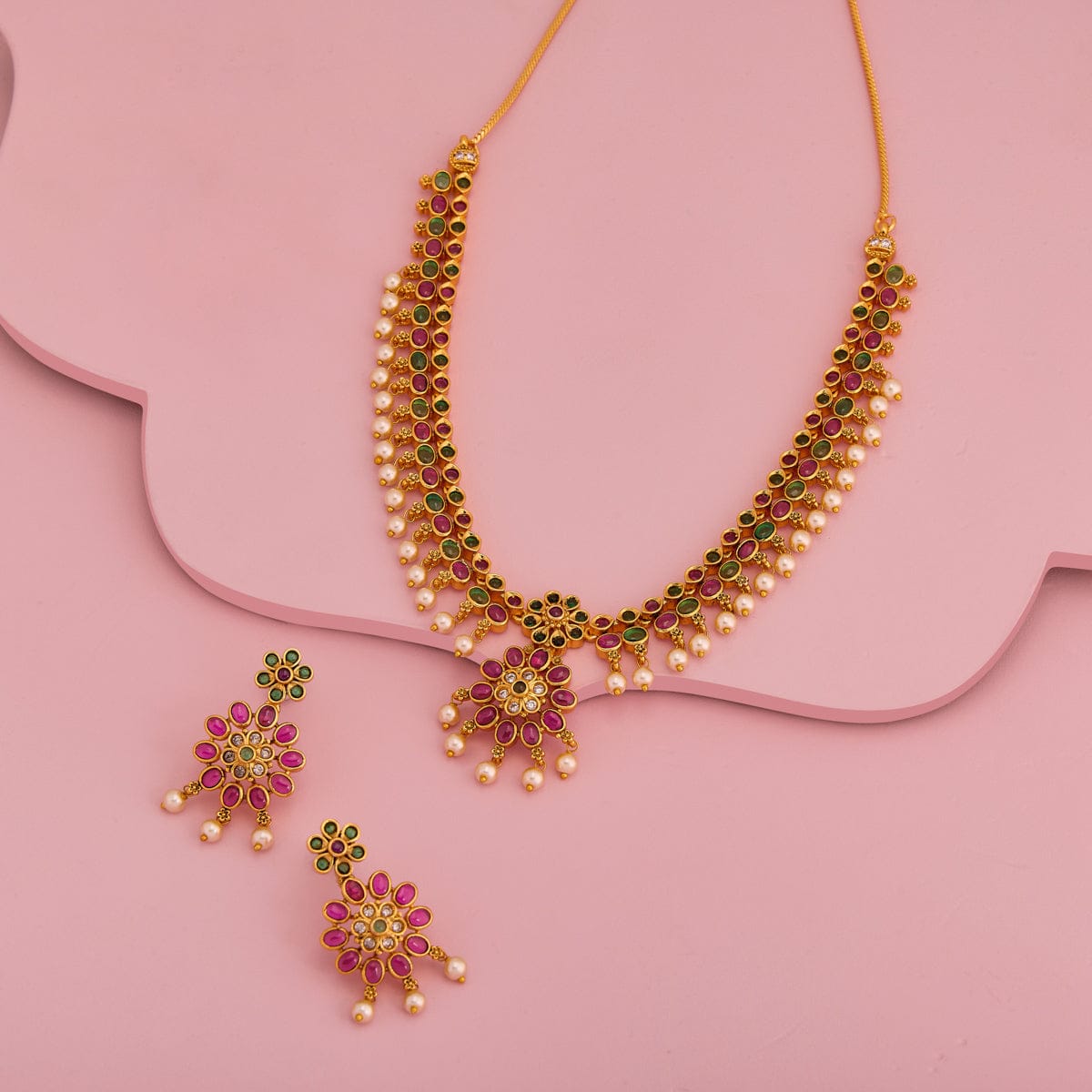 Antique Necklace Antique Necklace 195162