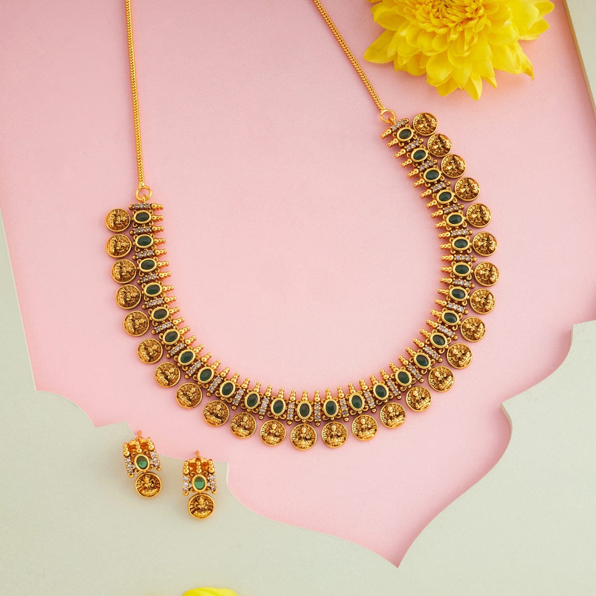 Antique Necklace Antique Necklace 197774