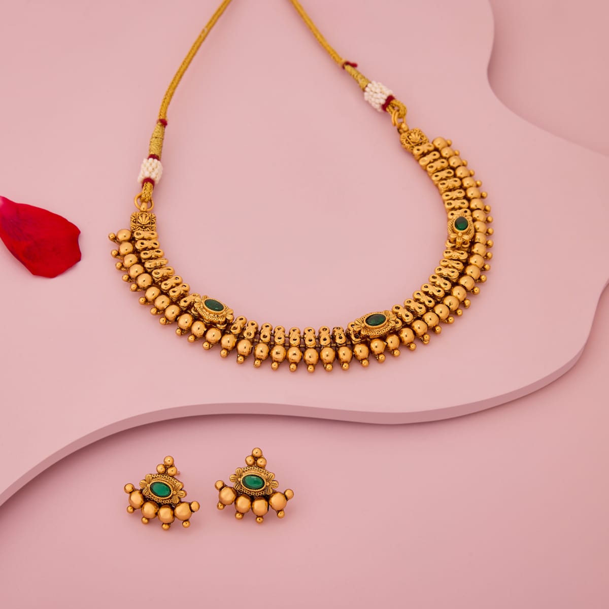 Antique Necklace Antique Necklace 204089