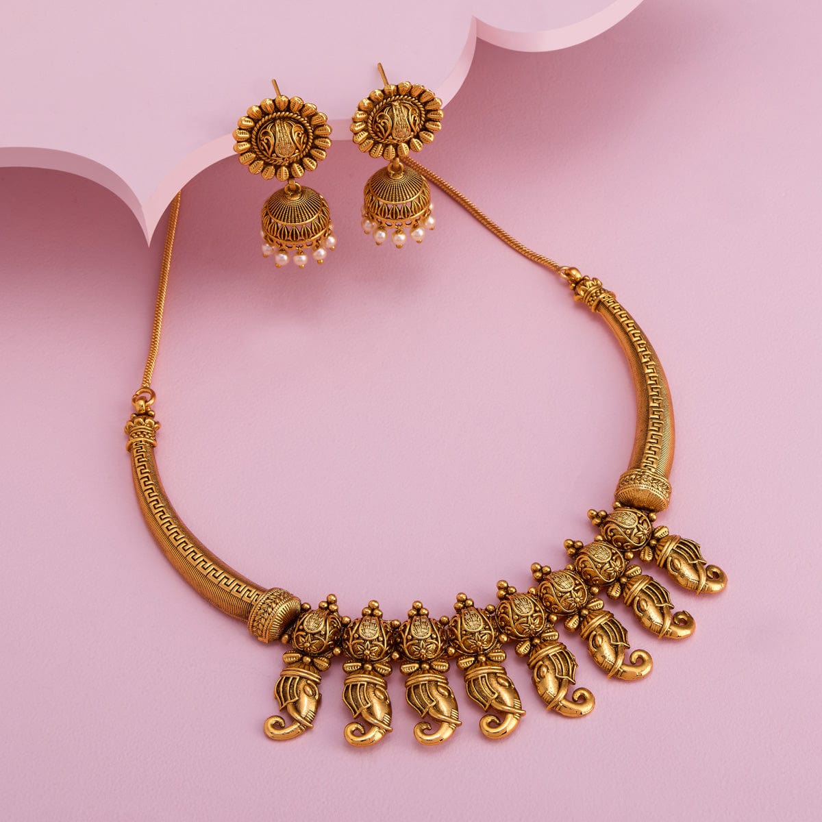 Antique Necklace Antique Necklace 190364