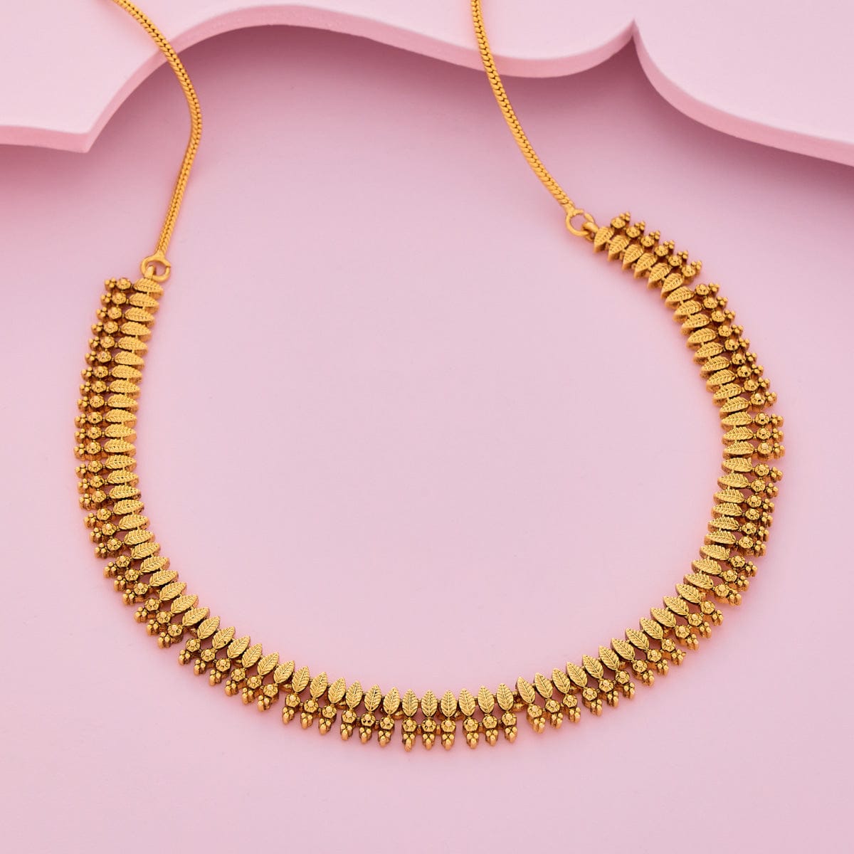 Antique Necklace Antique Necklace 195298