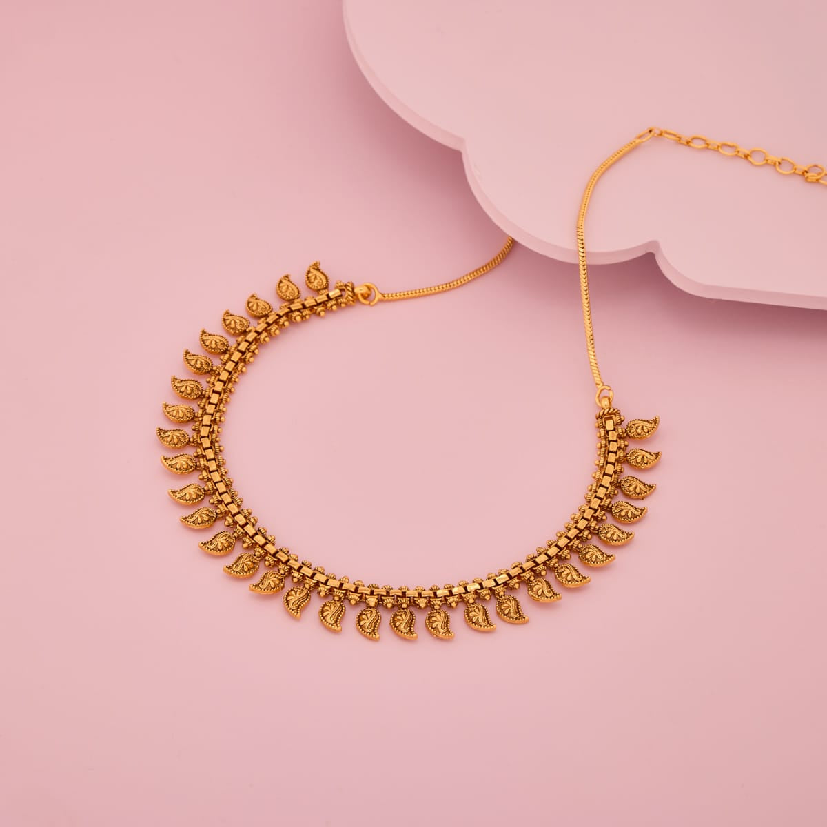 Antique Necklace Antique Necklace 204780