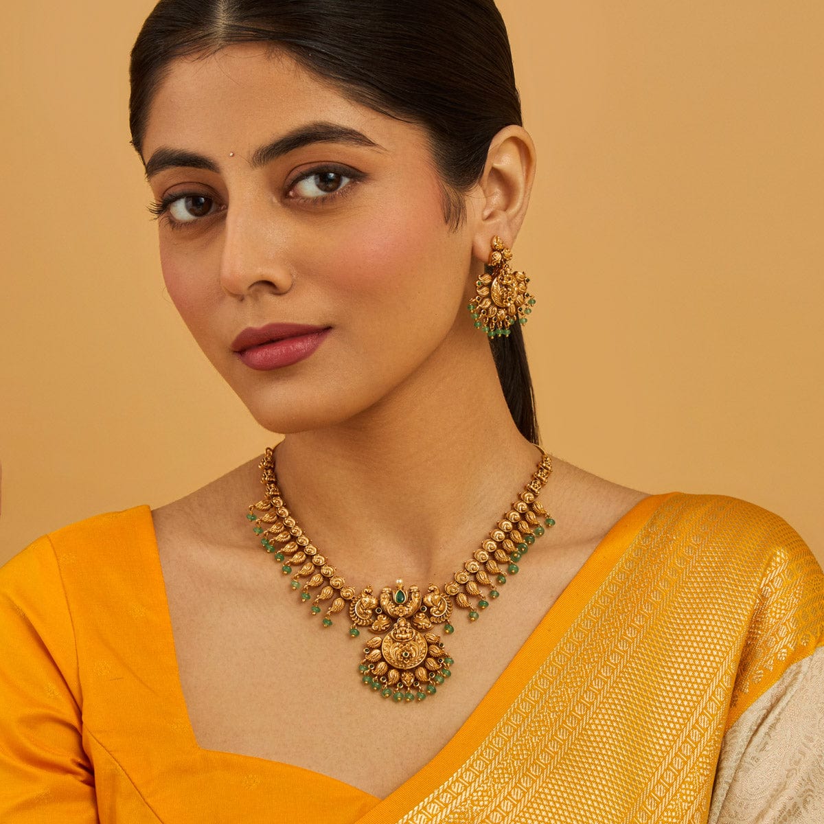 Antique Necklace Antique Necklace 180535