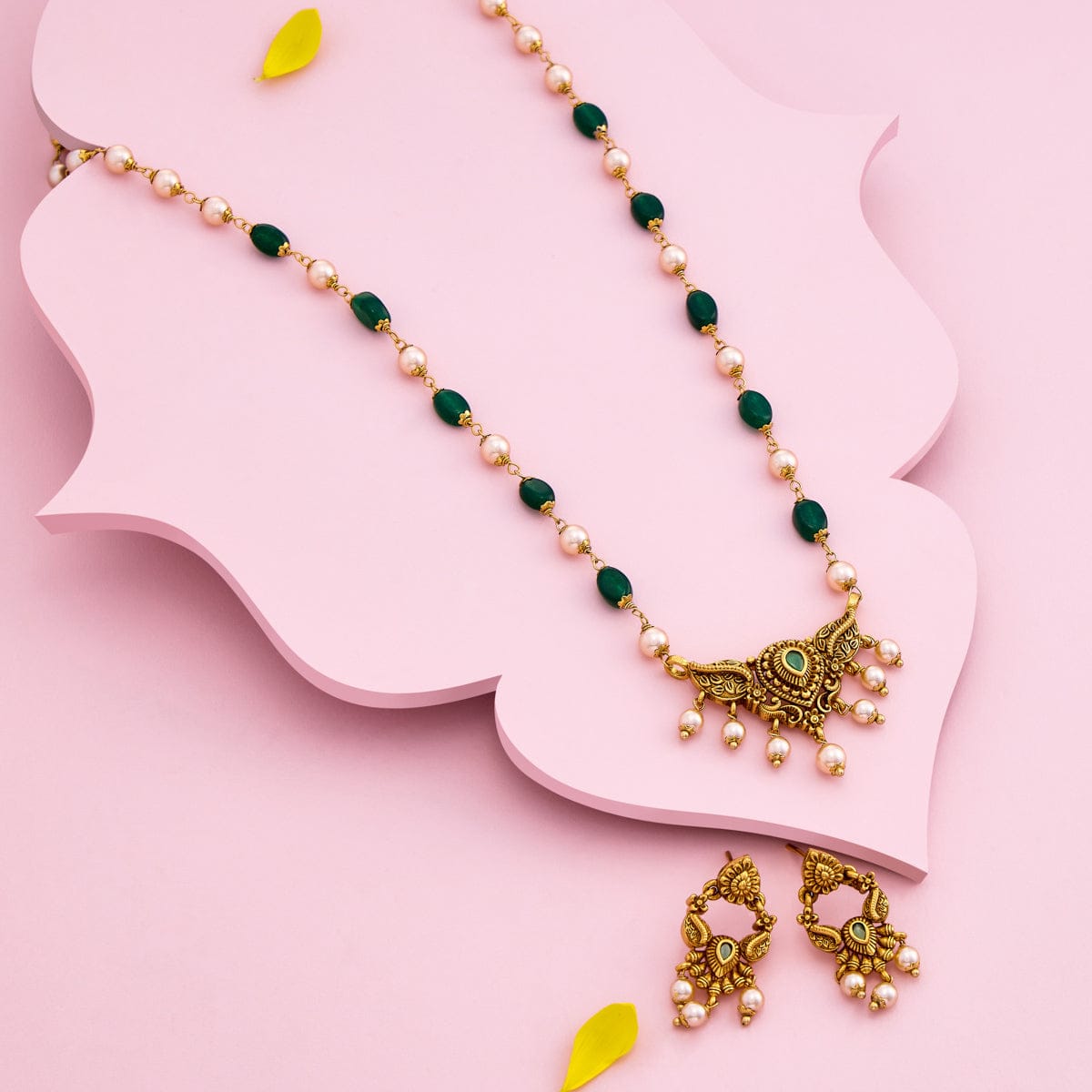 Antique Necklace Antique Necklace 185675