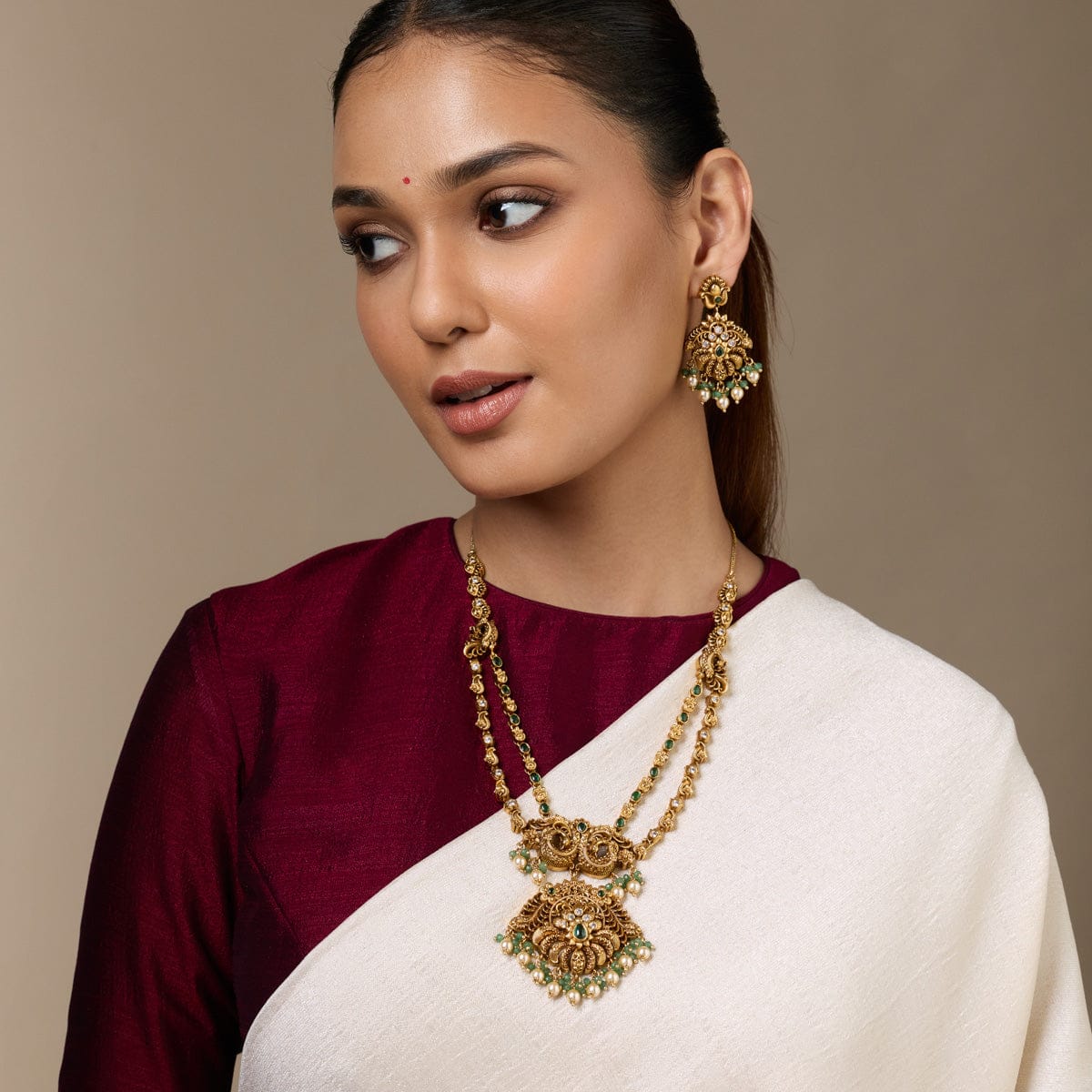 Antique Necklace Antique Necklace 190711