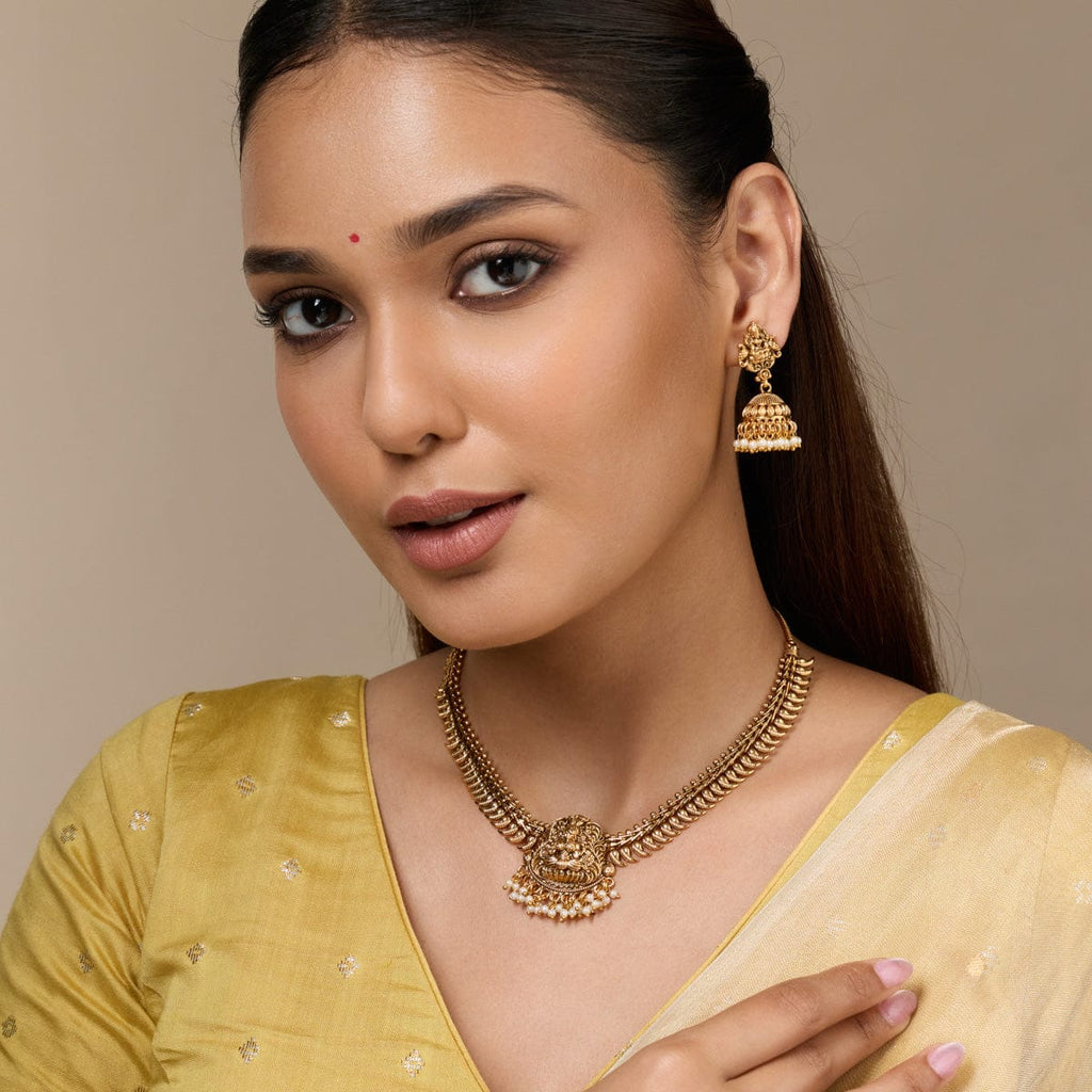 Antique Necklace Antique Necklace 190930