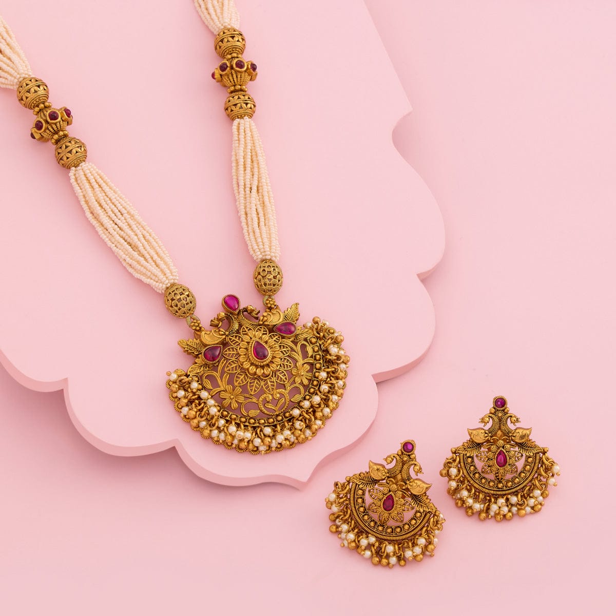 Antique Necklace Antique Necklace 150327