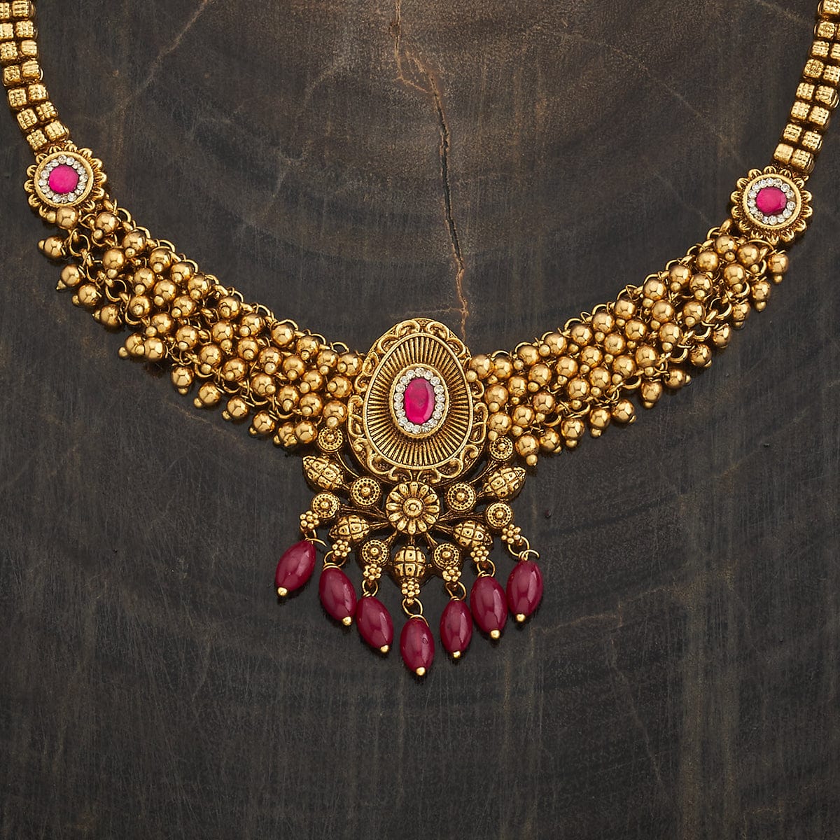 Antique Necklace Antique Necklace 181027