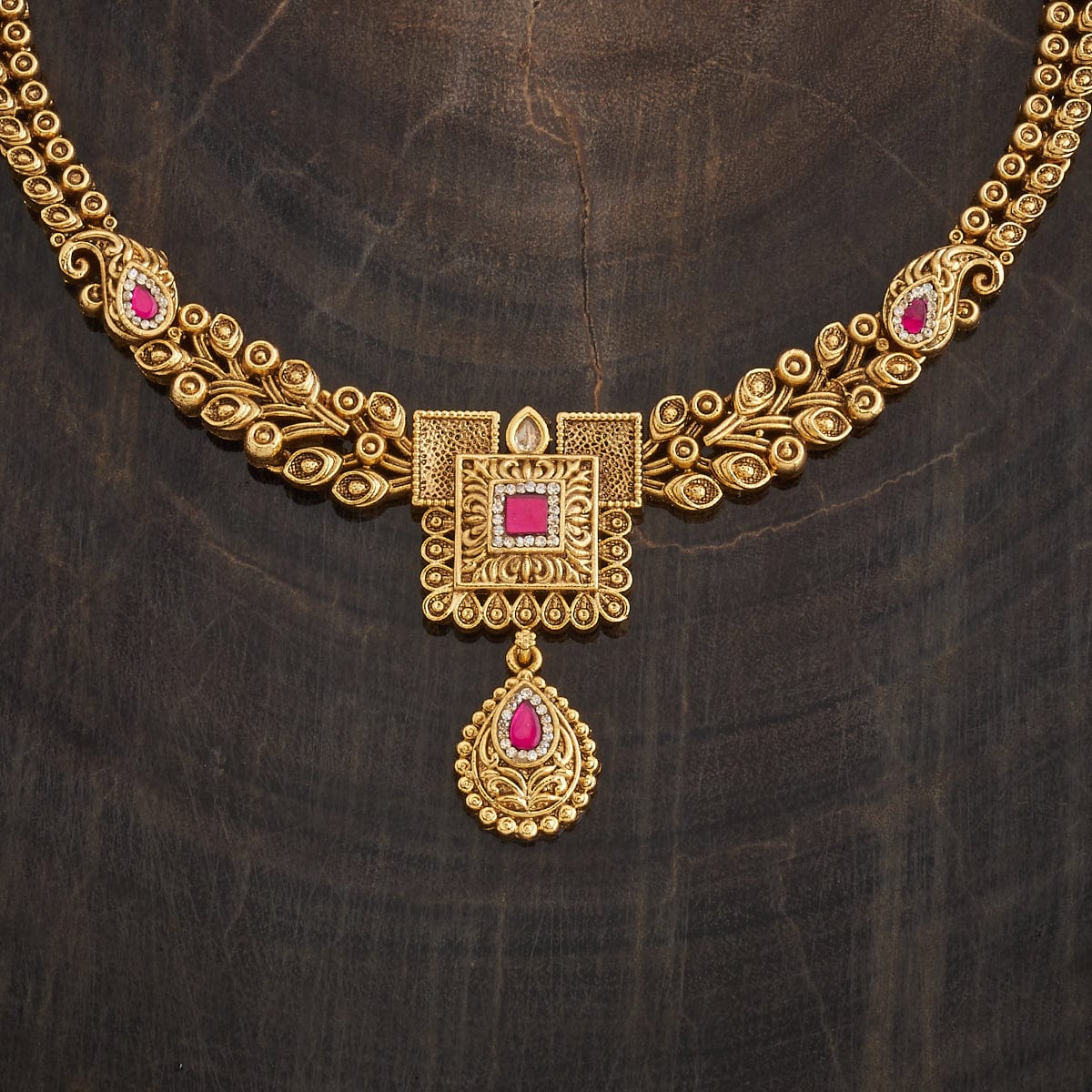 Antique Necklace Antique Necklace 181095