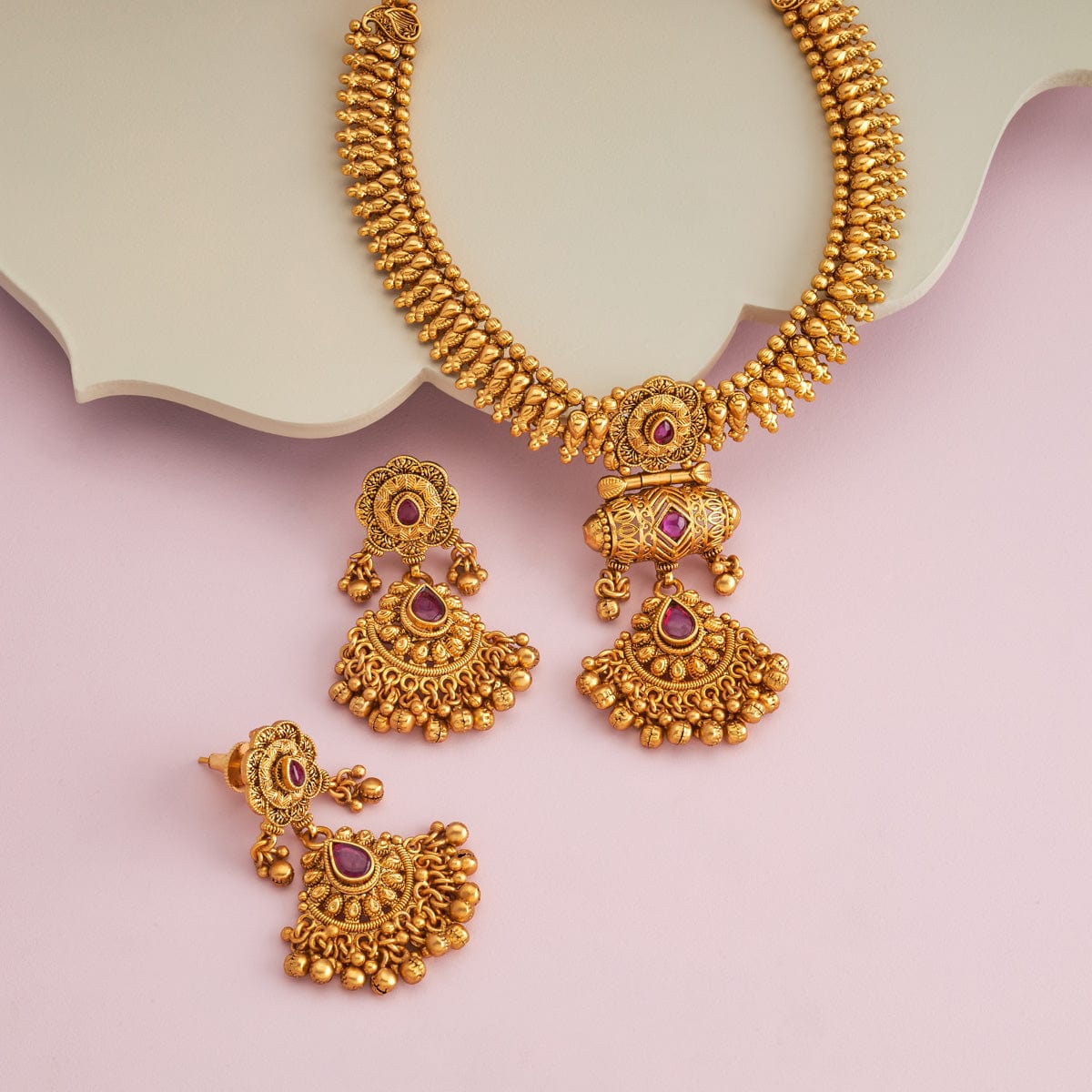 Antique Necklace Antique Necklace 188141