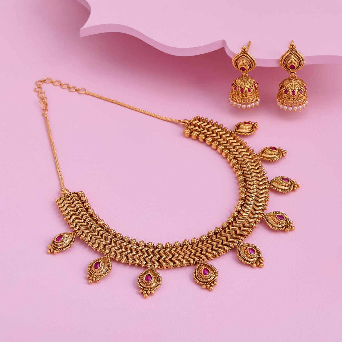 Antique Necklace Antique Necklace 188837