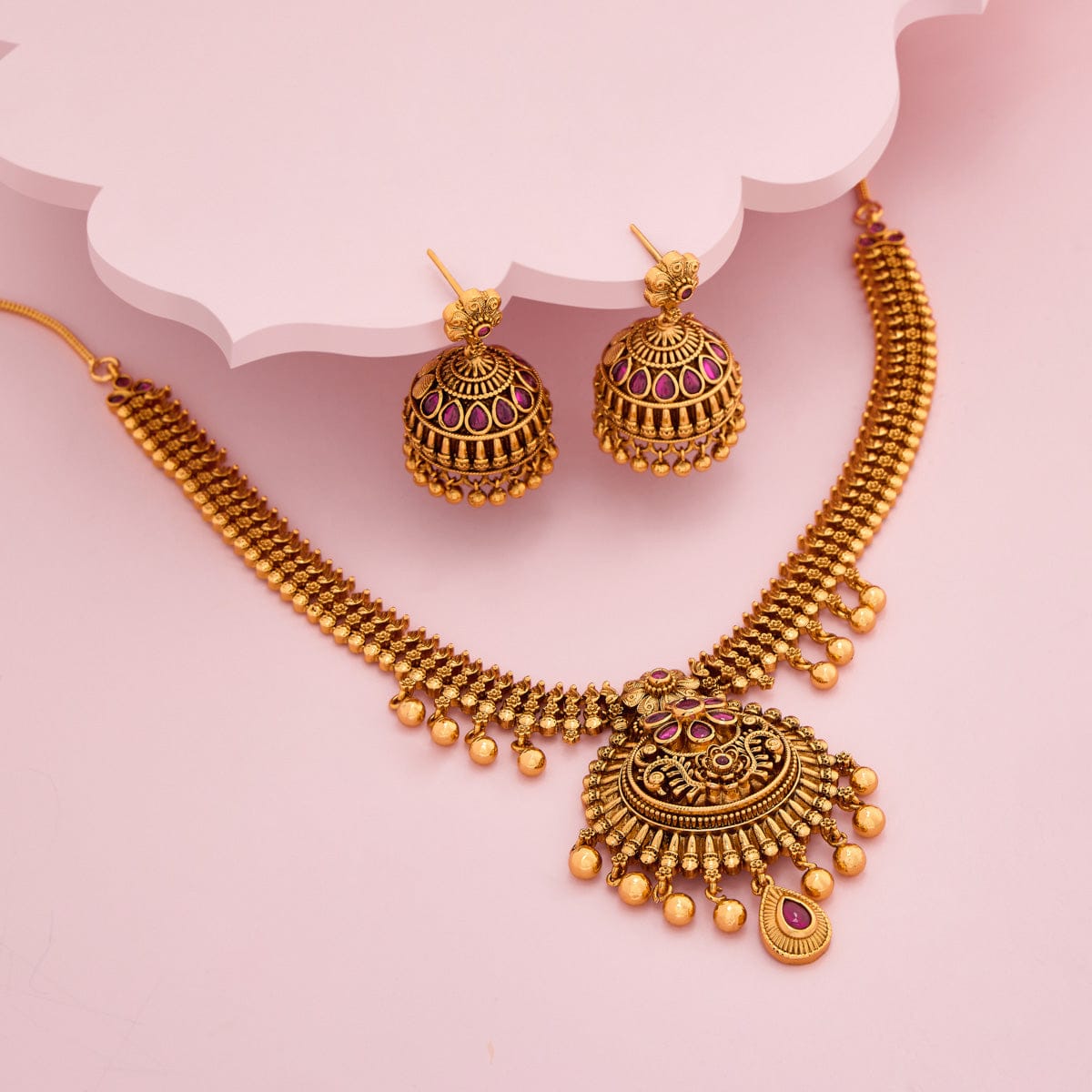 Antique Necklace Antique Necklace 188914