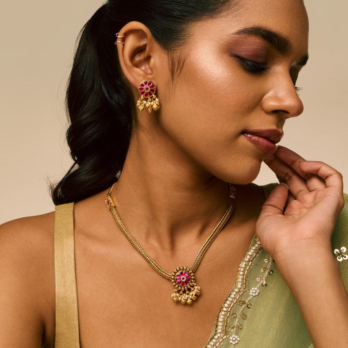 Antique Necklace Antique Necklace 189017