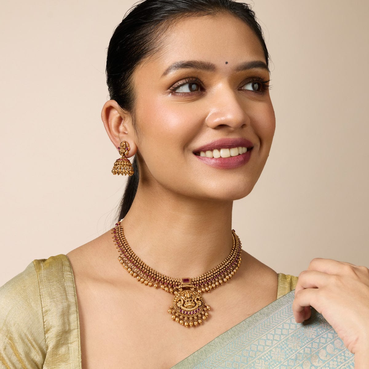 Antique Necklace Antique Necklace 189075