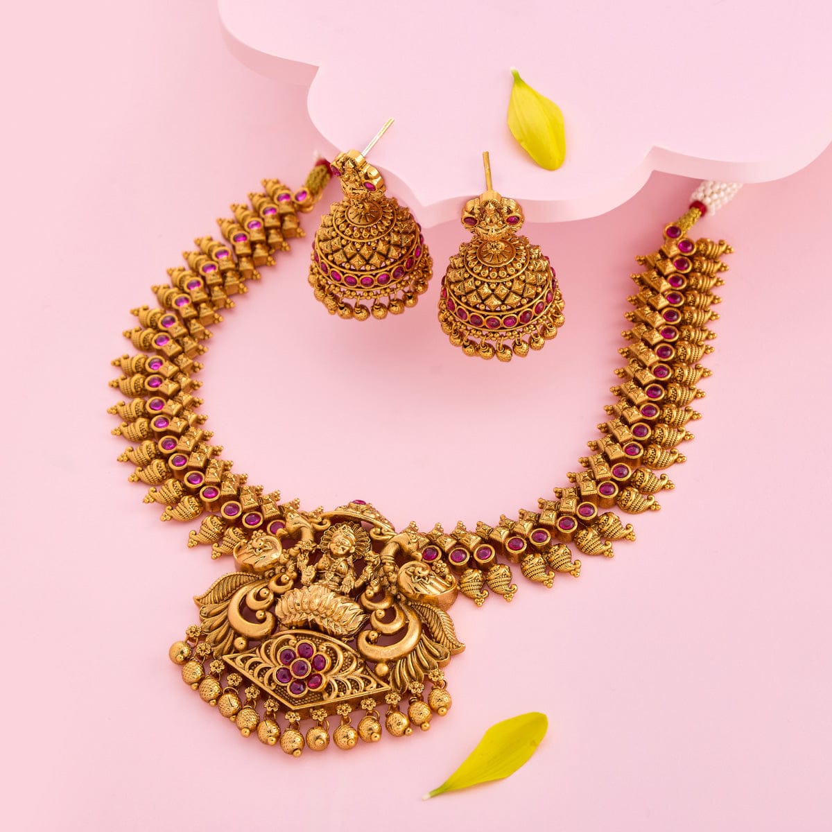 Antique Necklace Antique Necklace 189081