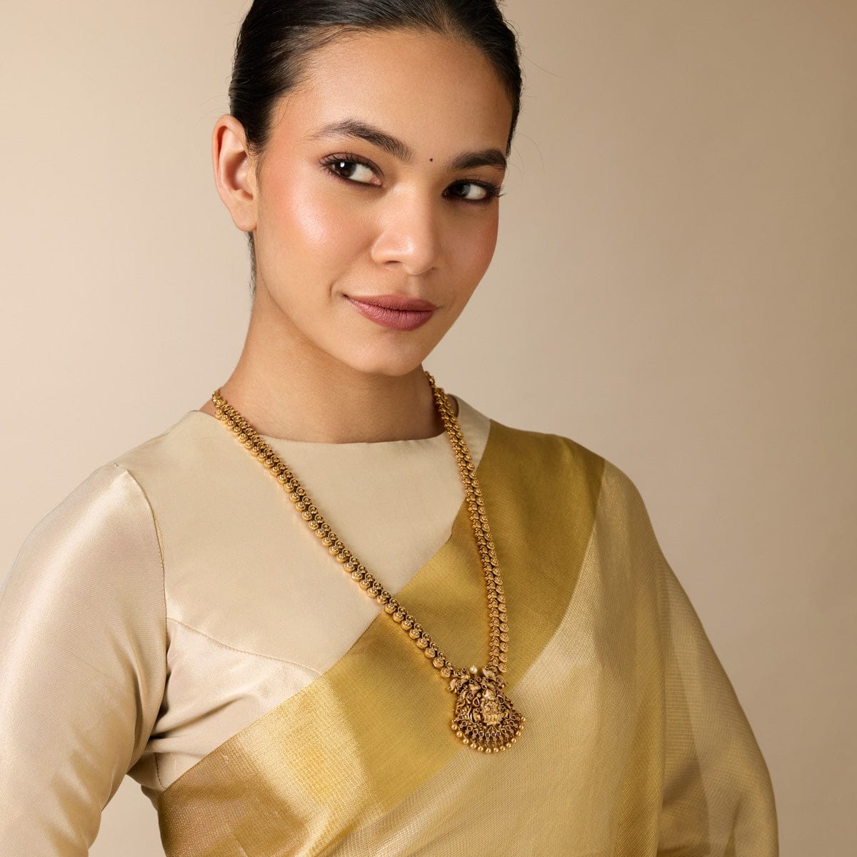 Antique Necklace Antique Necklace 190299