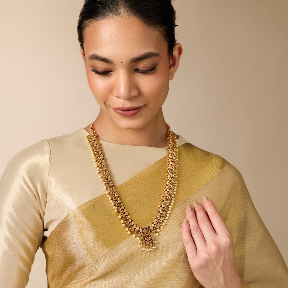 Antique Necklace Antique Necklace 190307