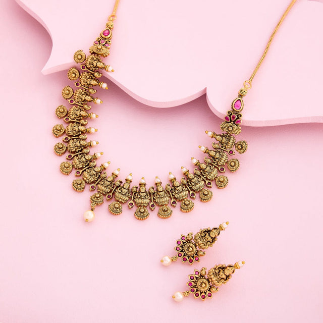 Antique Necklace Antique Necklace 190309