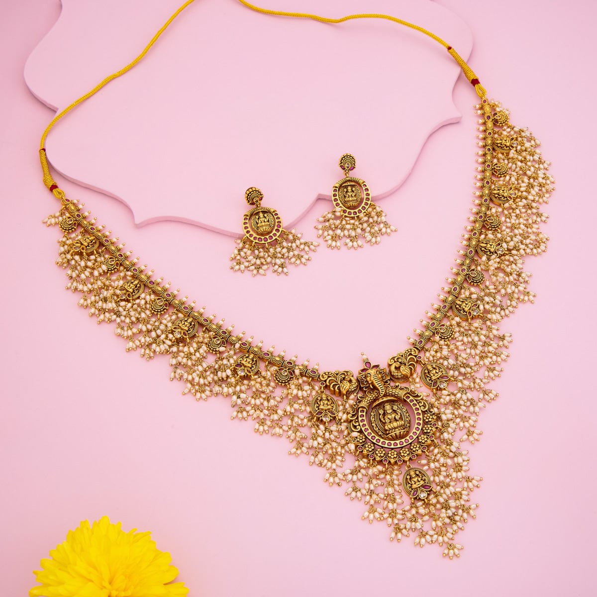 Antique Necklace Antique Necklace 190539