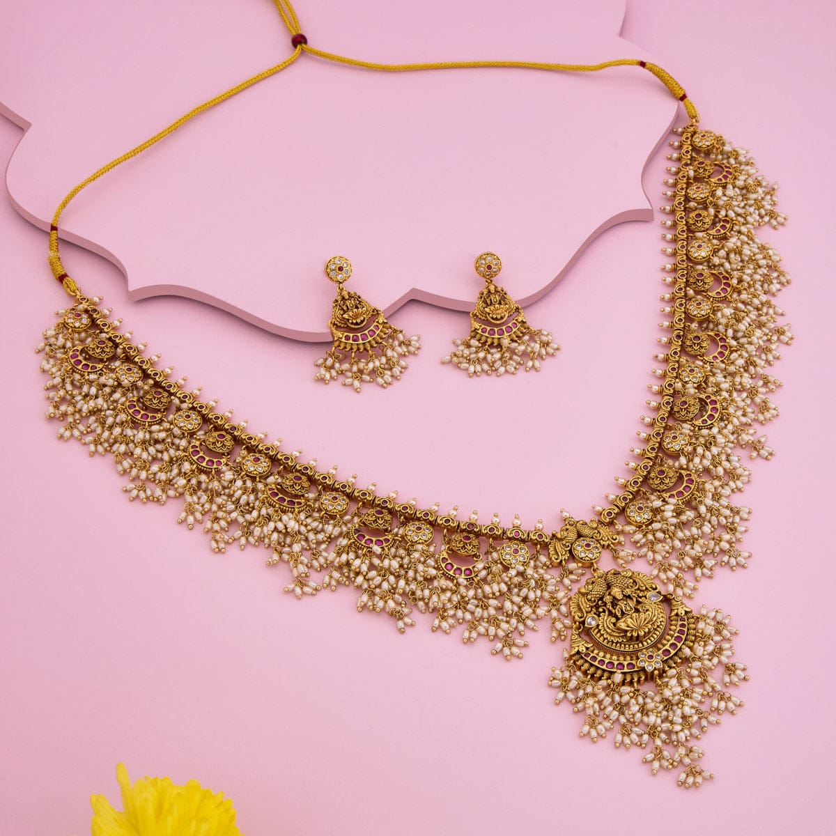 Antique Necklace Antique Necklace 190540