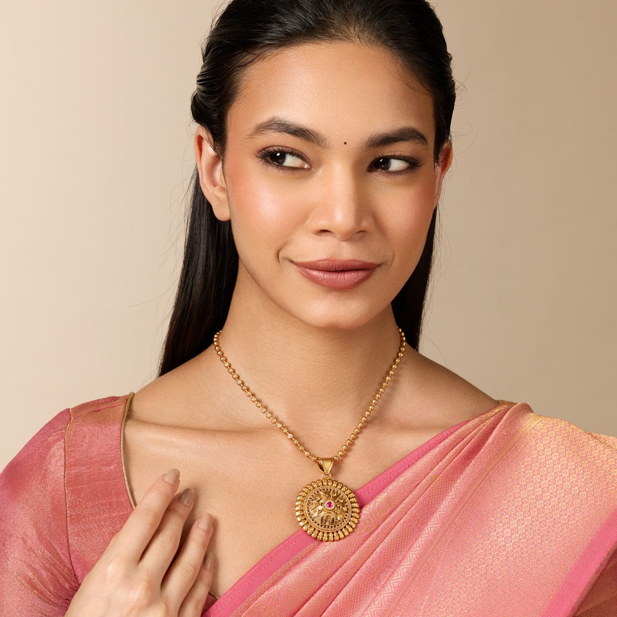 Antique Necklace Antique Necklace 190646