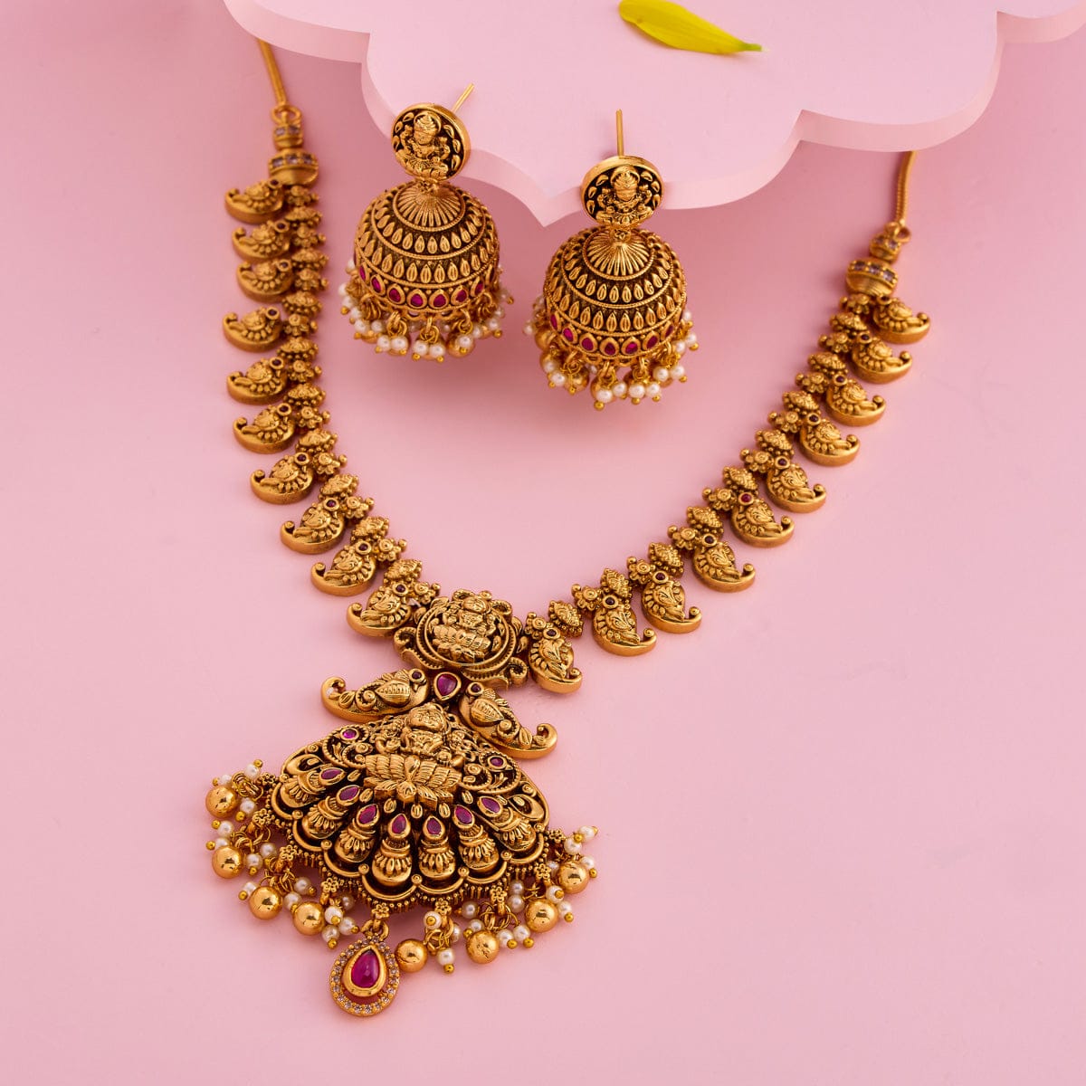 Antique Necklace Antique Necklace 190663