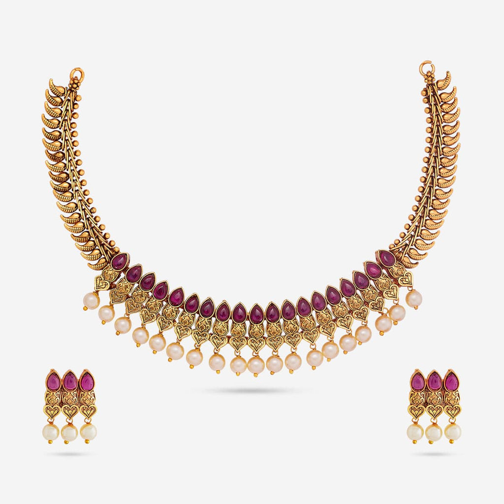 Antique Necklace Antique Necklace 190684