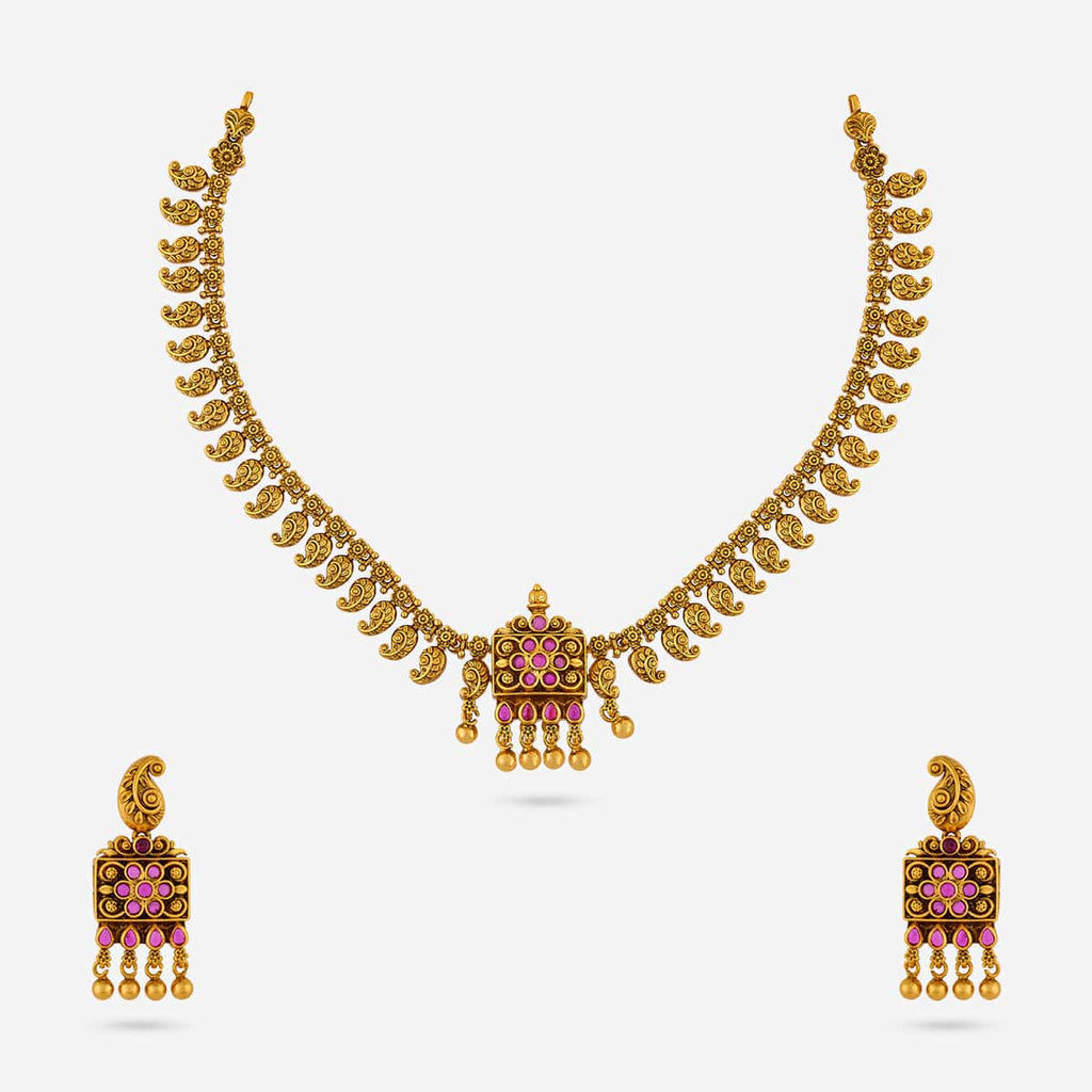 Antique Necklace Antique Necklace 191130