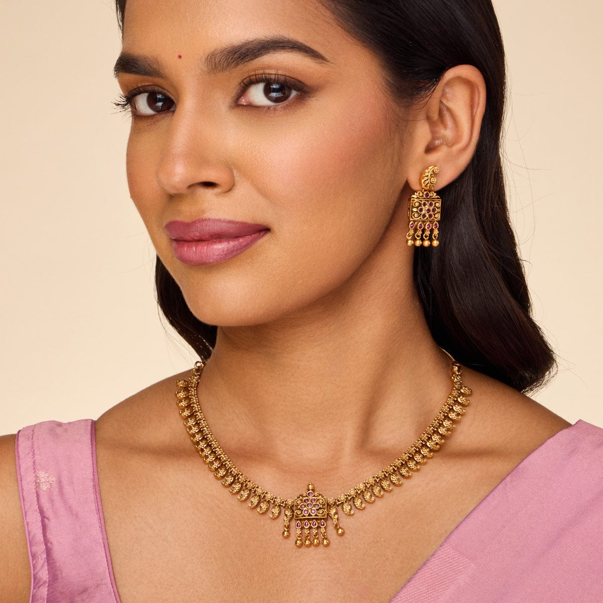 Antique Necklace Antique Necklace 191130