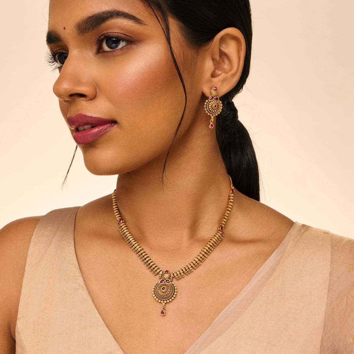 Antique Necklace Antique Necklace 191135