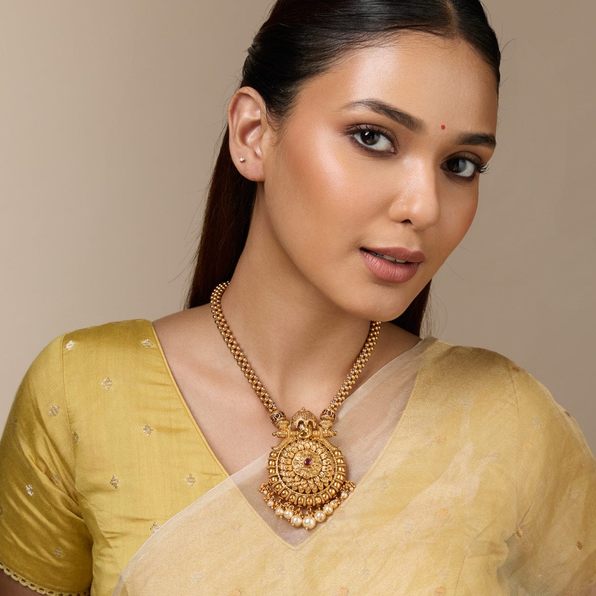 Antique Necklace Antique Necklace 191626